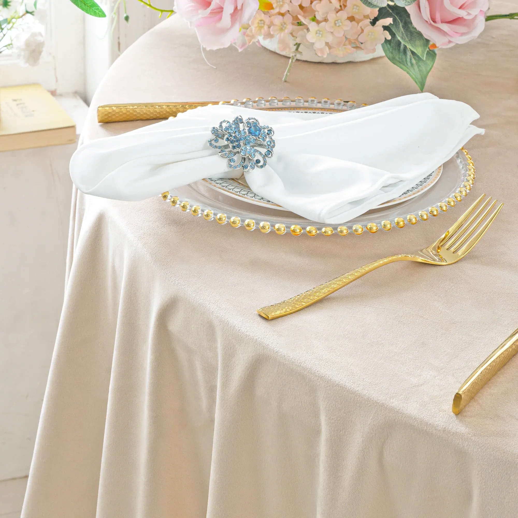 120" Round Seamless Holland Velvet Tablecloth - Champagne (1pc) - Image 3