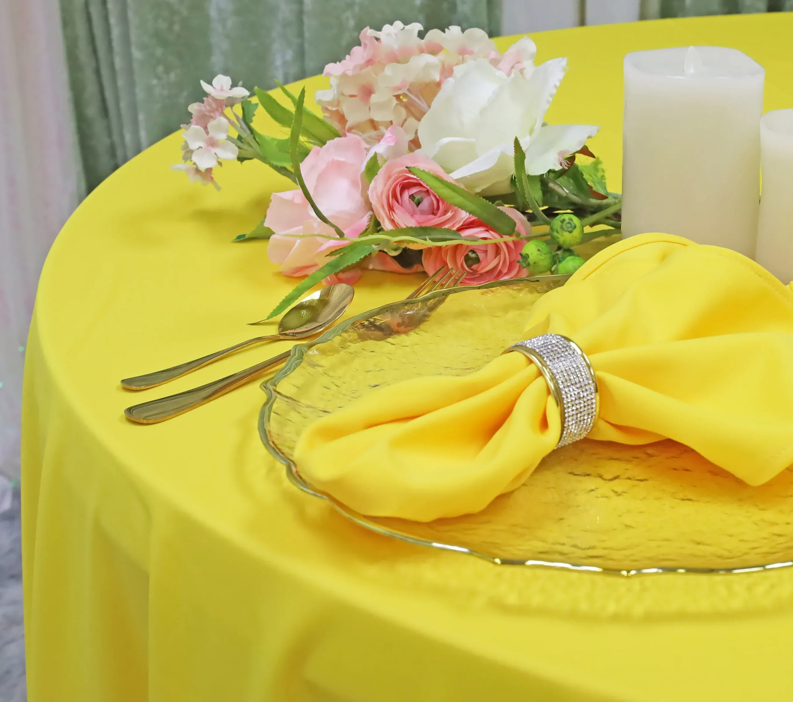 108″ Seamless Round Scuba (Wrinkle-Free) (240 GSM) Tablecloth – Canary Yellow (1pc)