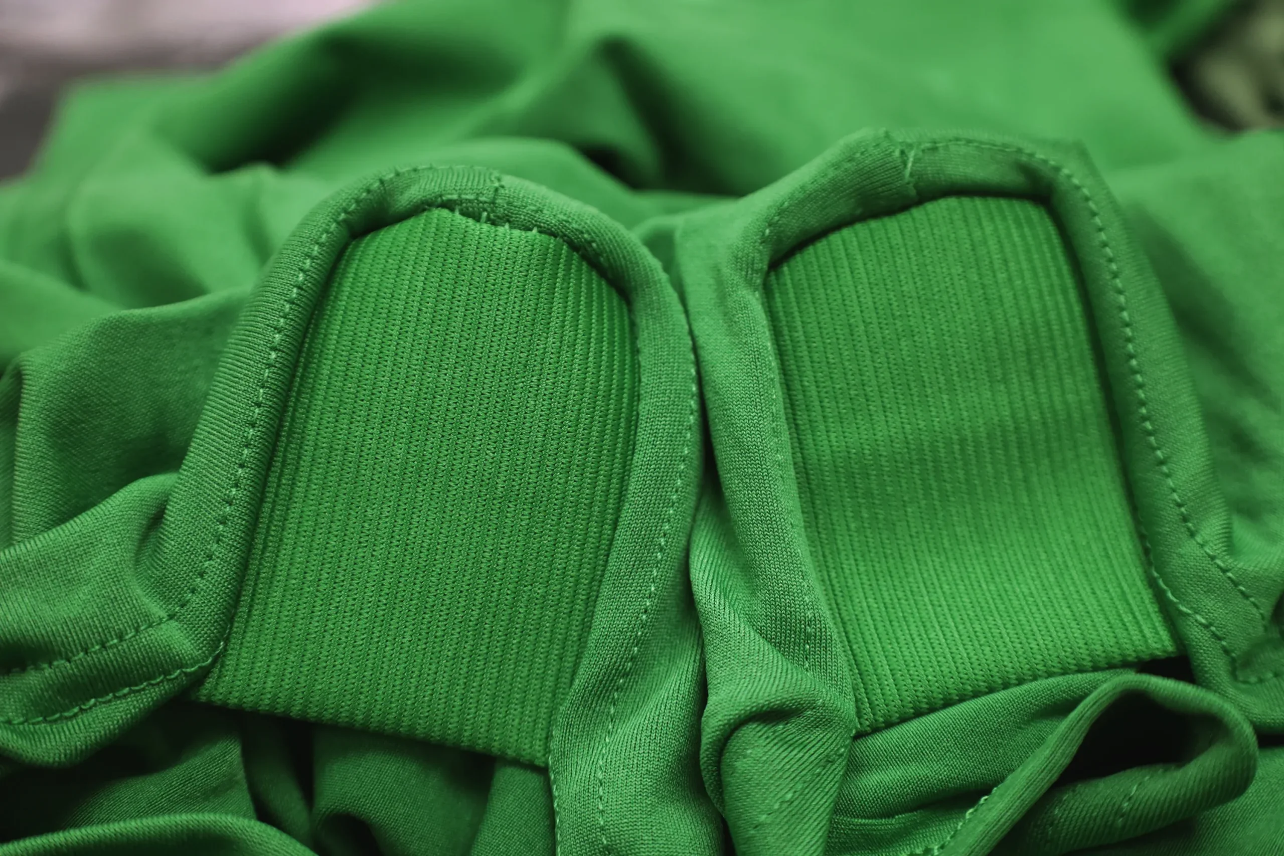 5 Ft Rectangular Spandex (220 GSM) Table Cover – Emerald Green (1pc)