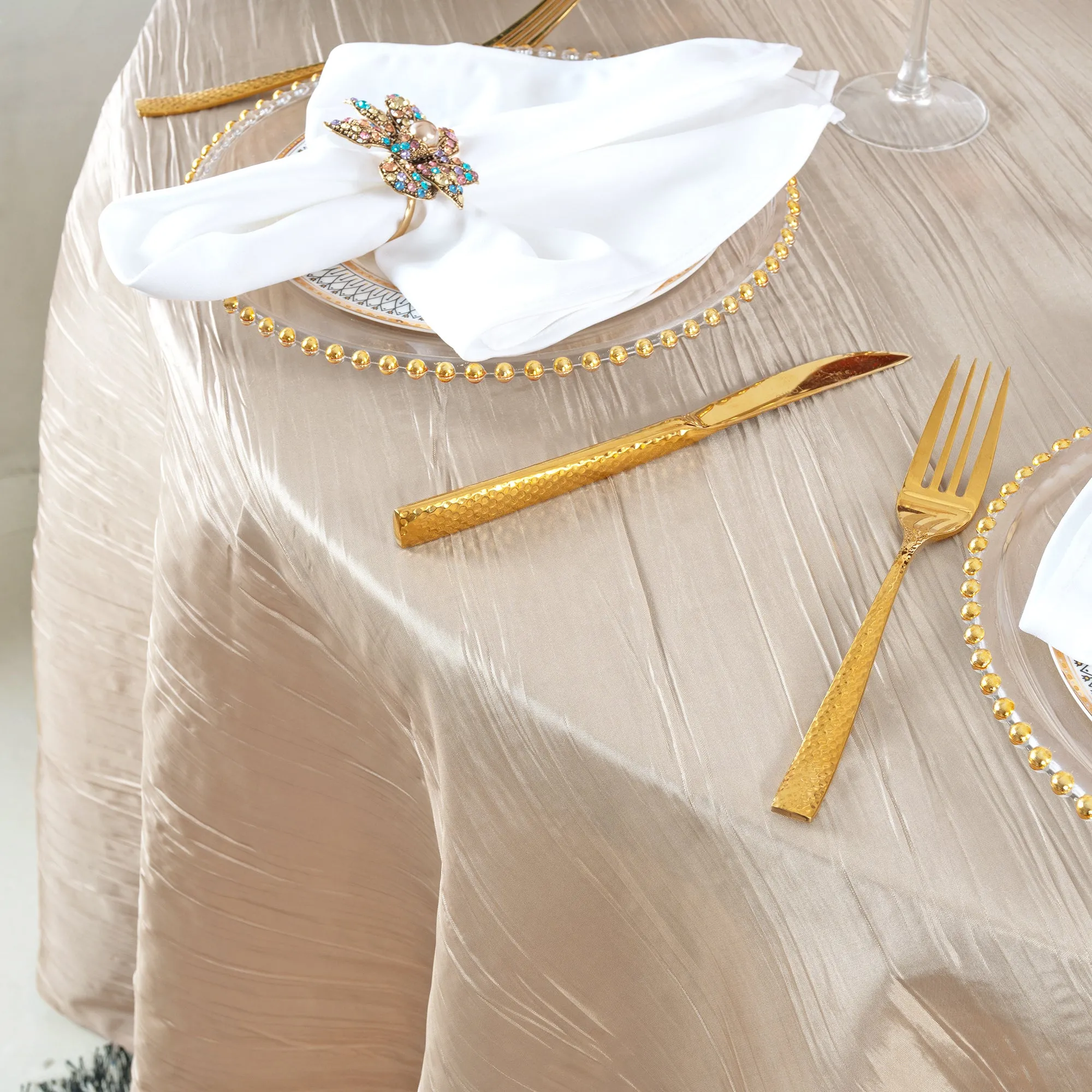 132″ Round Accordion Crinkle Taffeta Tablecloth – Champagne (1pc)