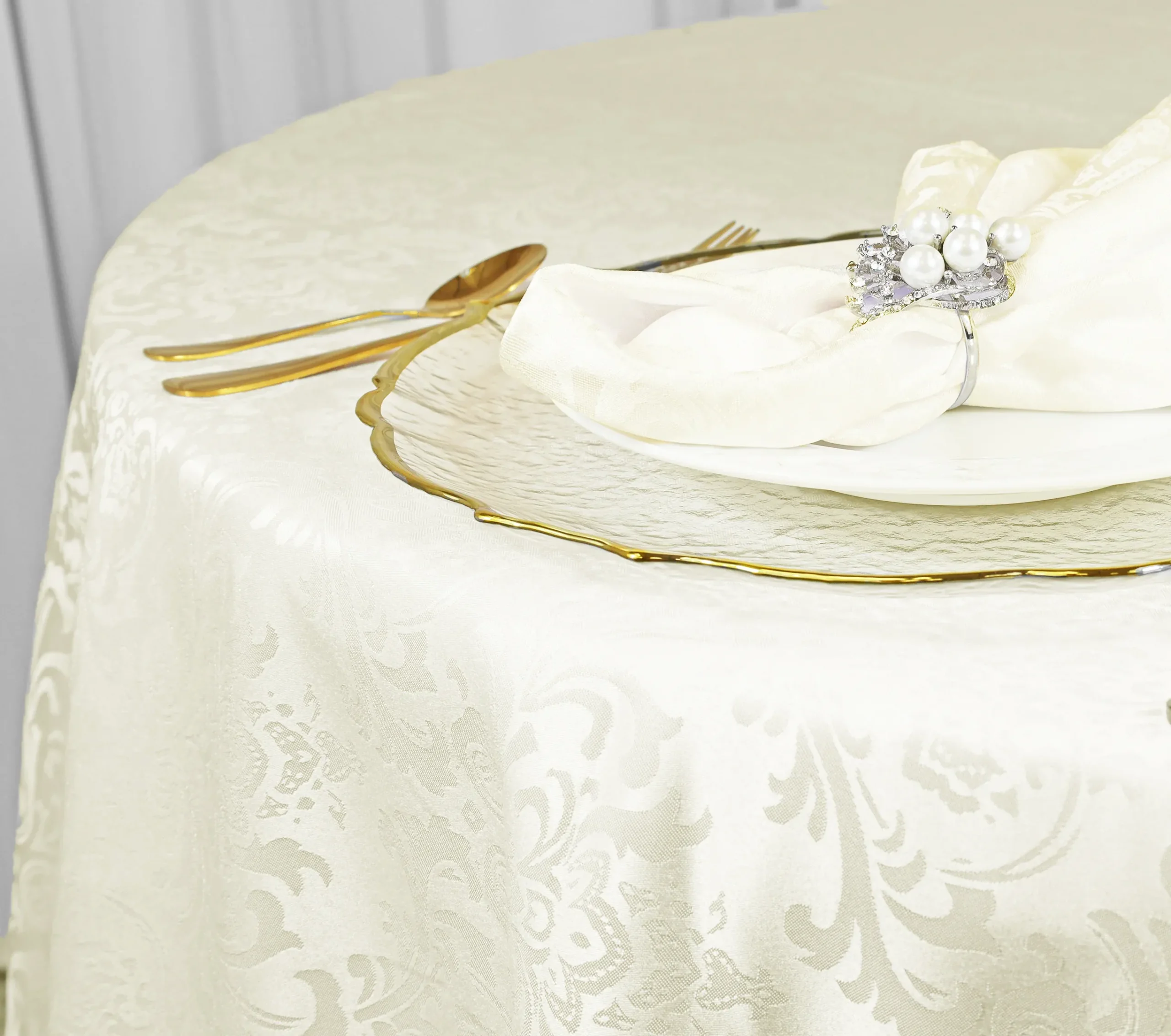 132″ Seamless Round Floral Damask Jacquard Polyester (220 GSM) Tablecloth- Ivory (1pc)