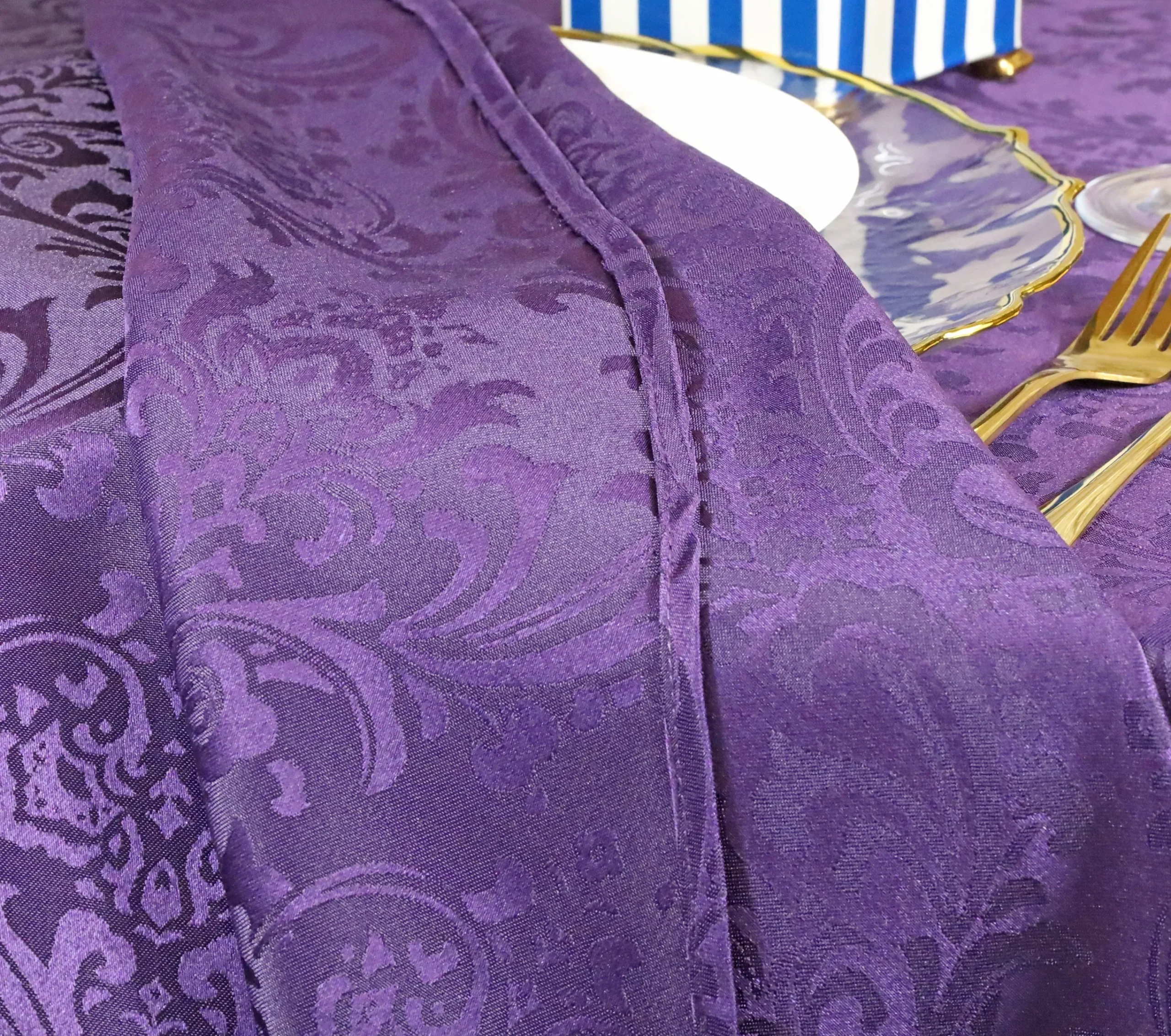 17’x29″ Floral Damask Jacquard Polyester (220 GSM) Table Skirt – Eggplant (1pc)
